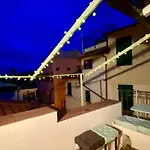 I Tetti Di Via Corradi Sanremo