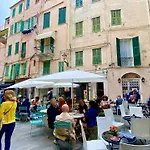 I Tetti Di Via Corradi * Sanremo