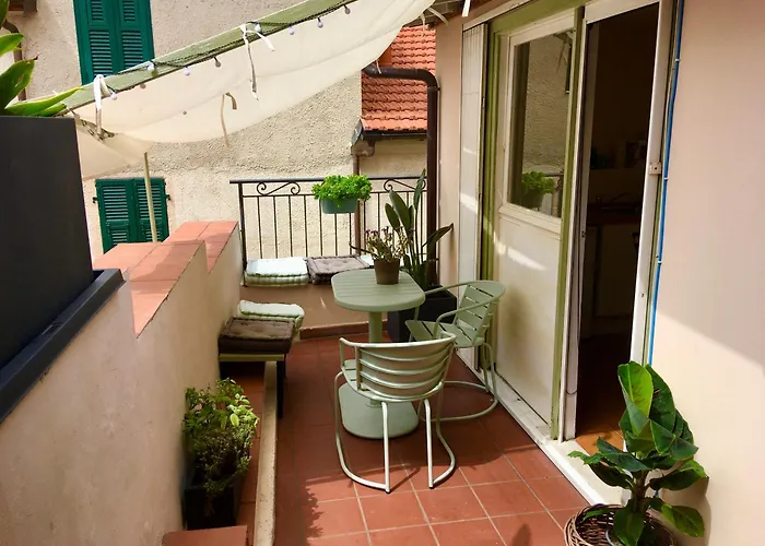 Nyaraló I Tetti Di Via Corradi San Remo