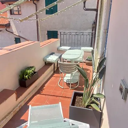 I Tetti Di Via Corradi بيت للعطل